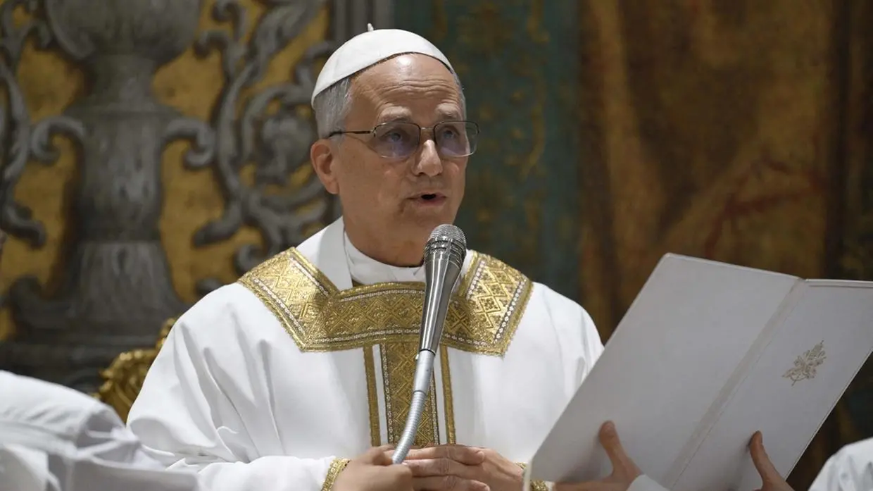 Imagem da notícia Leão XIV pede paz ao receber fiéis ucranianos no Vaticano
