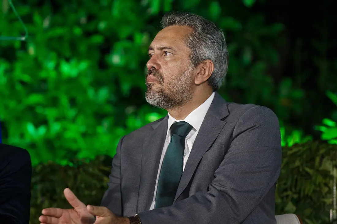 Imagem da notícia: Elmano critica postura do Congresso em votação do IOF; recado atinge aliados