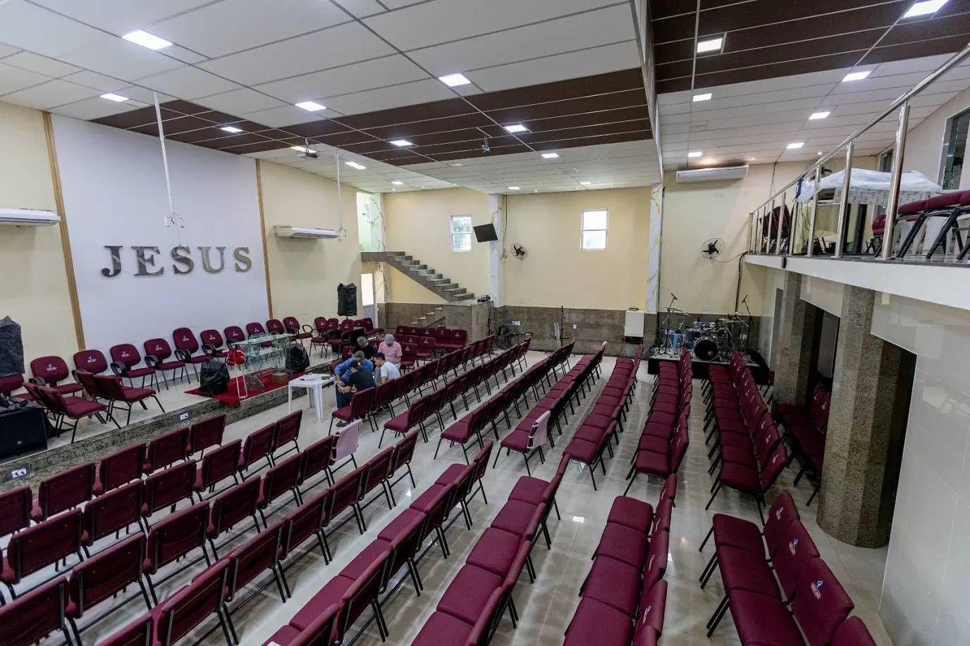 Imagem da notícia: Juiz determina retorno de pastor ao comando de Assembleia de Deus e autoriza ‘arrombar’ igreja