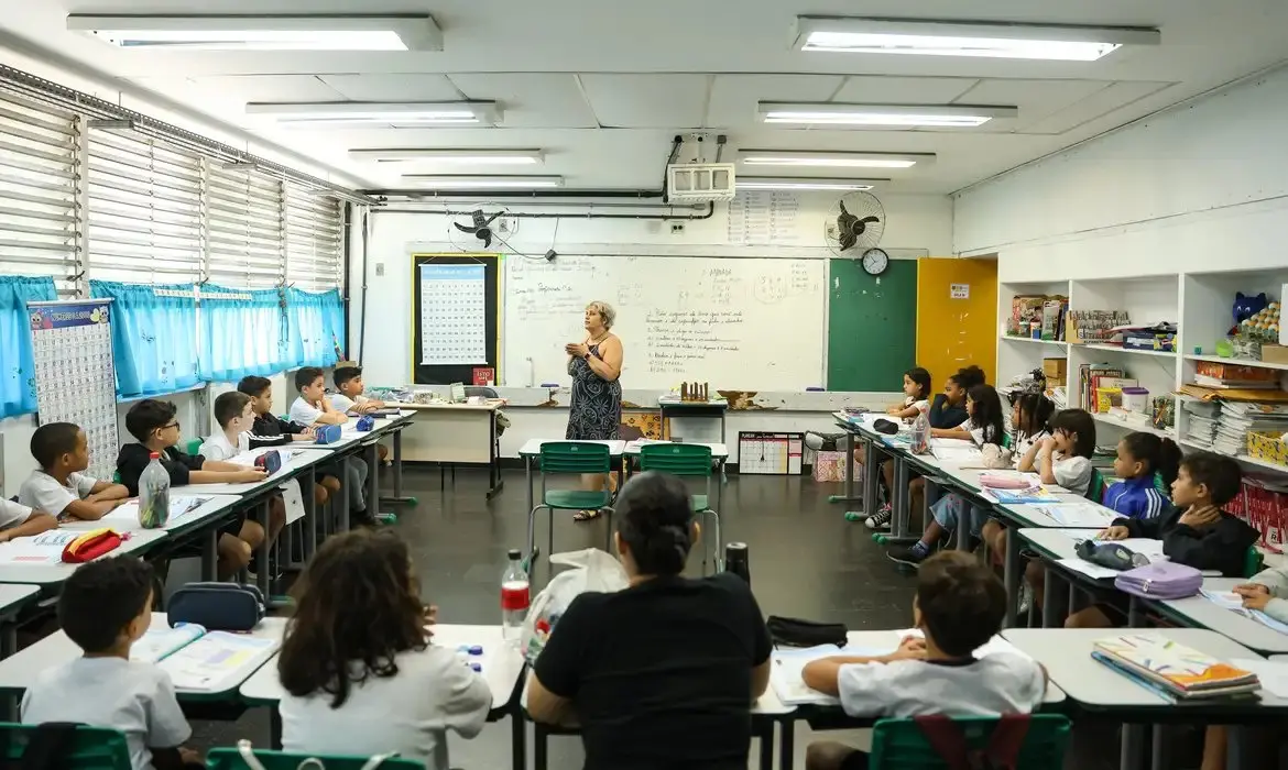 Imagem da notícia: Prova Nacional Docente: veja como pedir isenção da taxa de inscrição