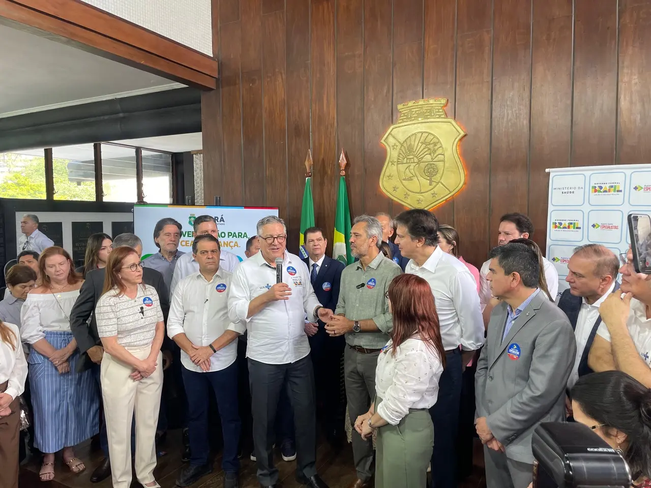 Imagem da notícia: Ministro Alexandre Padilha anuncia investimento de R$ 360 milhões na Saúde do Ceará