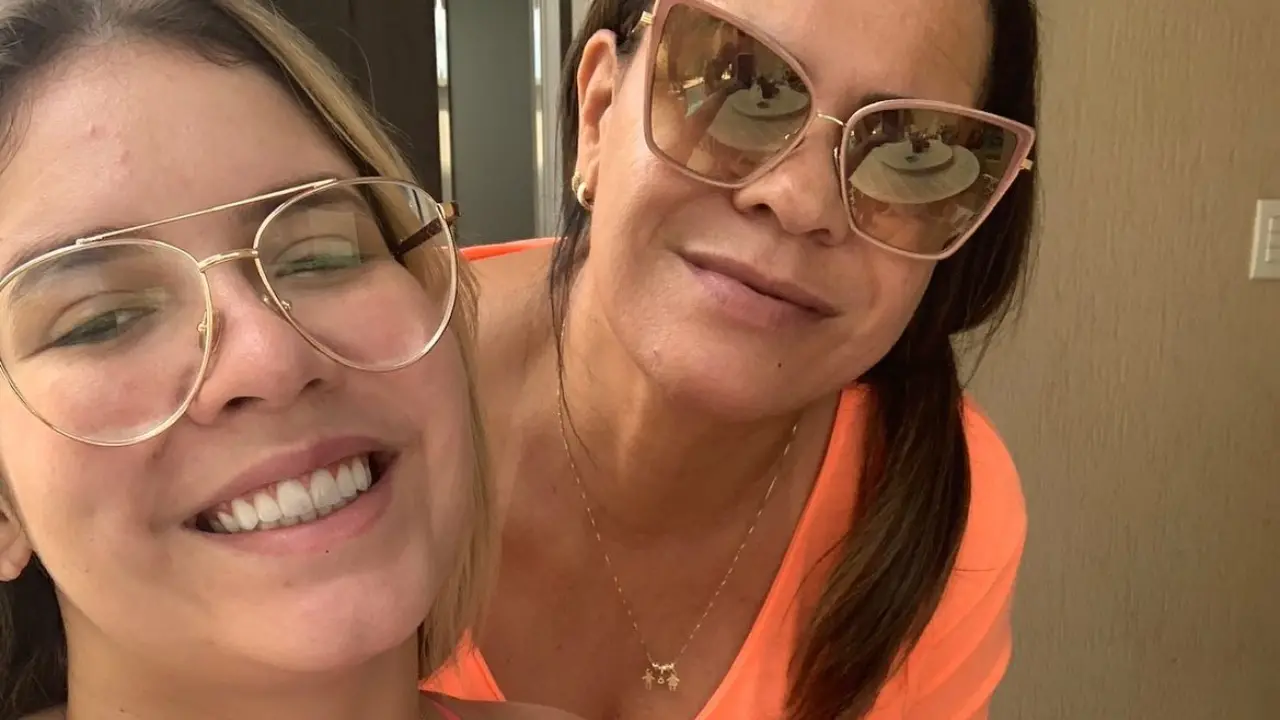 Imagem da notícia: Dona Ruth ficou com metade do seguro das vítimas do acidente de Marília Mendonça, diz colunista