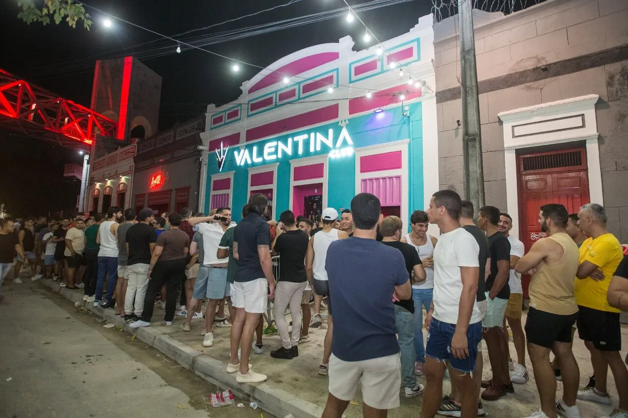 Boate foi reinaugurada em novo prédio na rua José Avelino, ao lado da Amsterdam