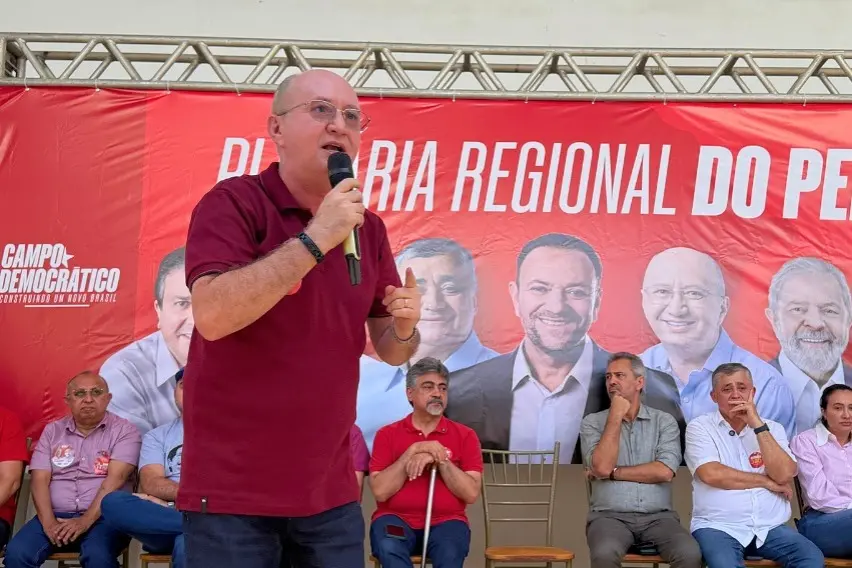 Imagem da notícia Presidente reeleito do PT-CE diz que Luizianne não oficializou pré-candidatura e foco é Guimarães