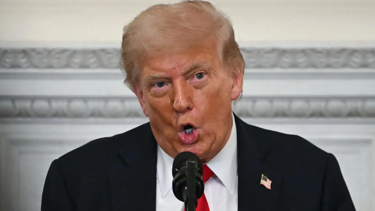Imagem da notícia Trump é diagnosticado com insuficiência venosa crônica, diz Casa Branca; entenda o que é