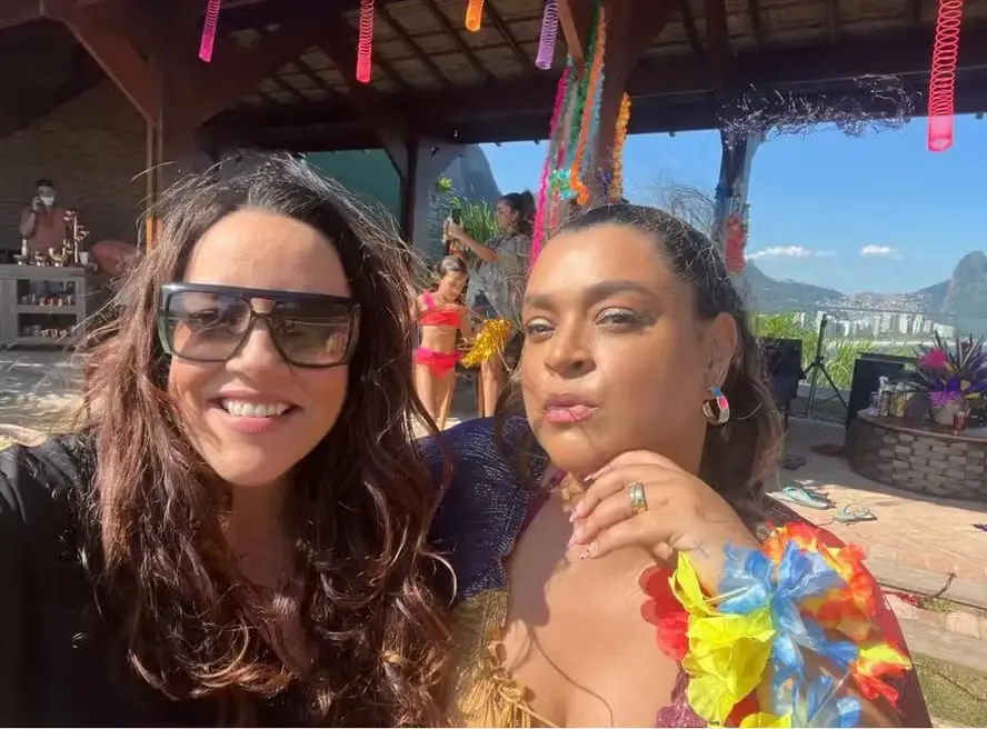 Imagem da notícia: Preta Gil teve paixão platônica por Ana Carolina e foi inspiração para a música 'Sinais de Fogo'