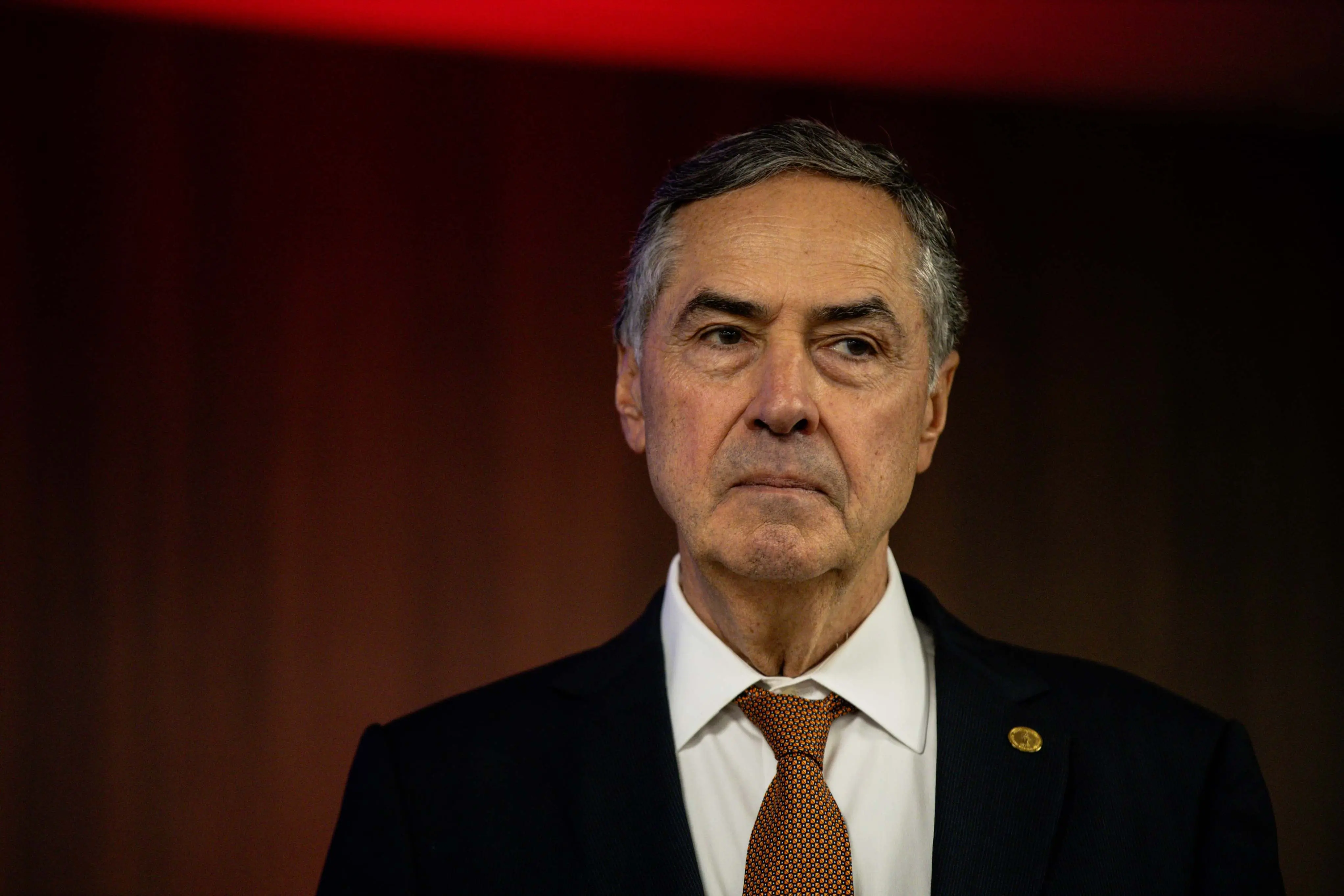Imagem da notícia: 'Não há crise alguma entre os Poderes', diz presidente do STF, Luís Roberto Barroso