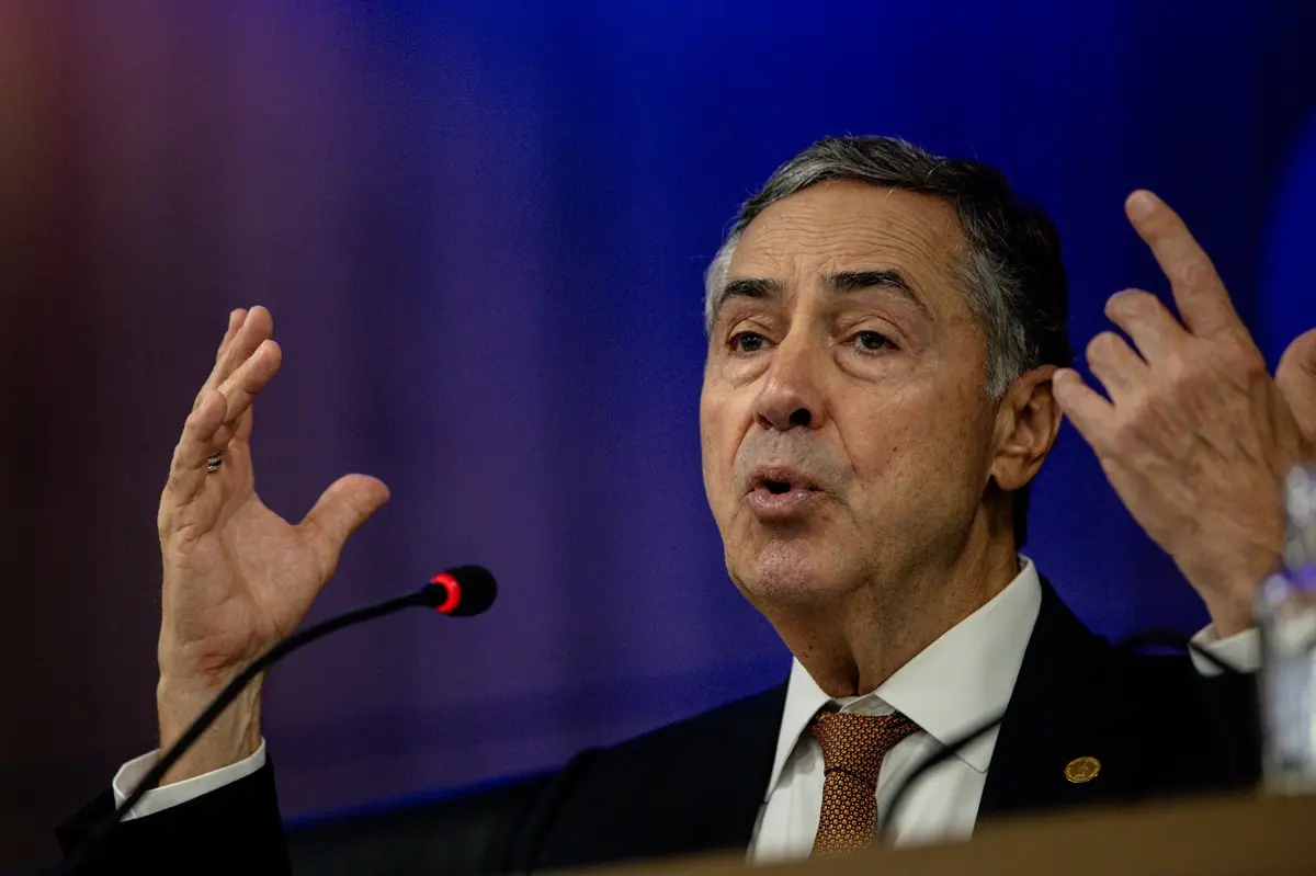 Imagem da notícia Presidente do STF defende regulação de redes e cita 'tribalização' digital e riscos da desinformação