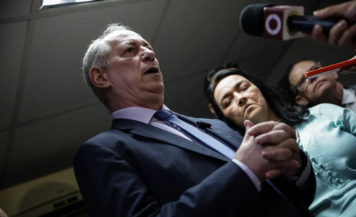 Imagem da notícia: O custo da língua: bolsonarismo sinaliza veto à aliança em caso de críticas de Ciro a Bolsonaro