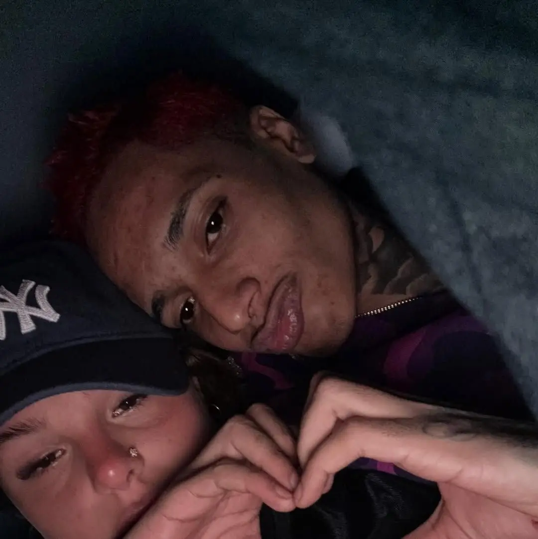Imagem da notícia Noiva de Oruam denuncia conduta de policiais em operação e diz que prisão abalou a família