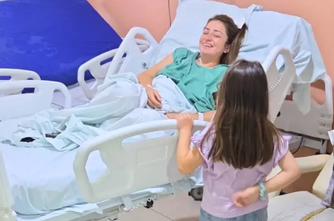 Imagem da notícia: Chilena passa mal em voo, pousa em Fortaleza e é atendida pelo SUS: 'Senti que não estava sozinha'