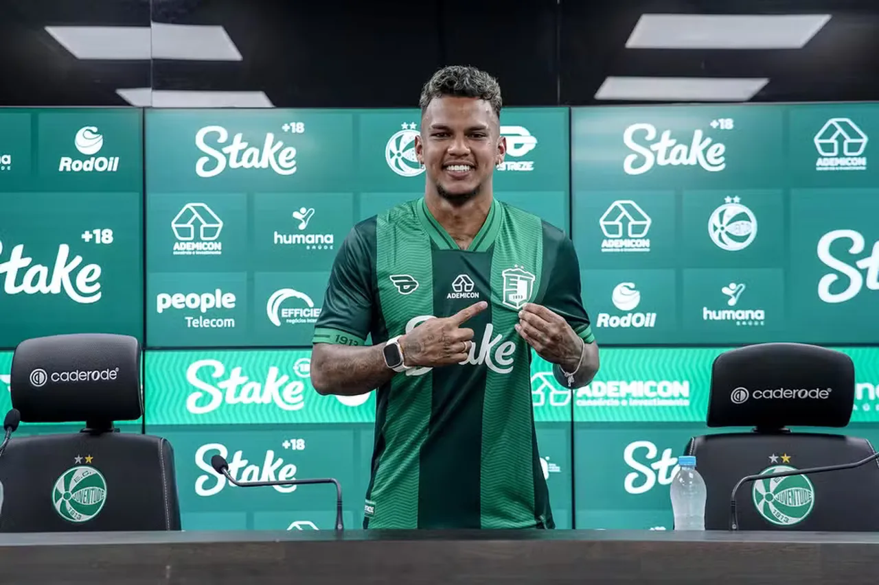 Gabriel Veron, ex-Palmeiras e Porto, é reforço do Juventude