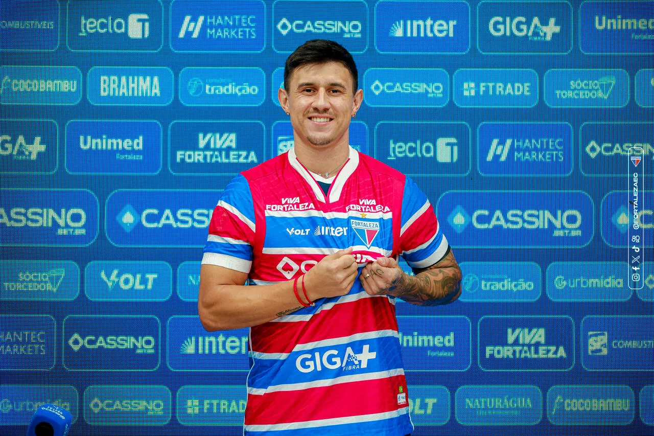 Adam Bareiro foi um dos 6 reforços do Fortaleza