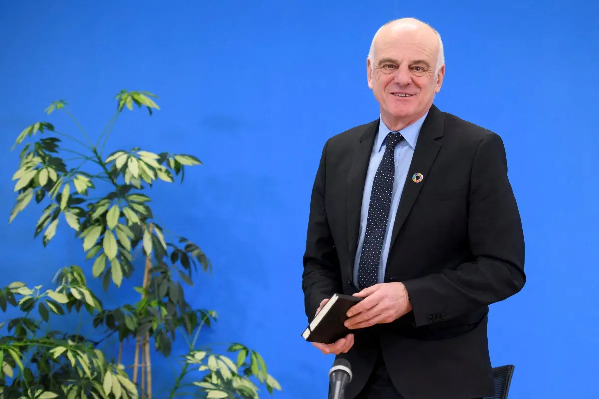 Imagem da notícia Morre David Nabarro, encarregado da ONU de combater crise da Covid-19