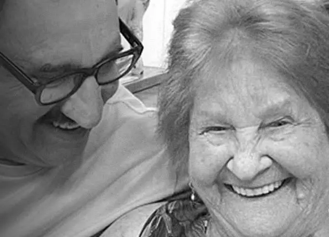 Imagem da notícia: Morre mãe do apresentador Ratinho, aos 93 anos
