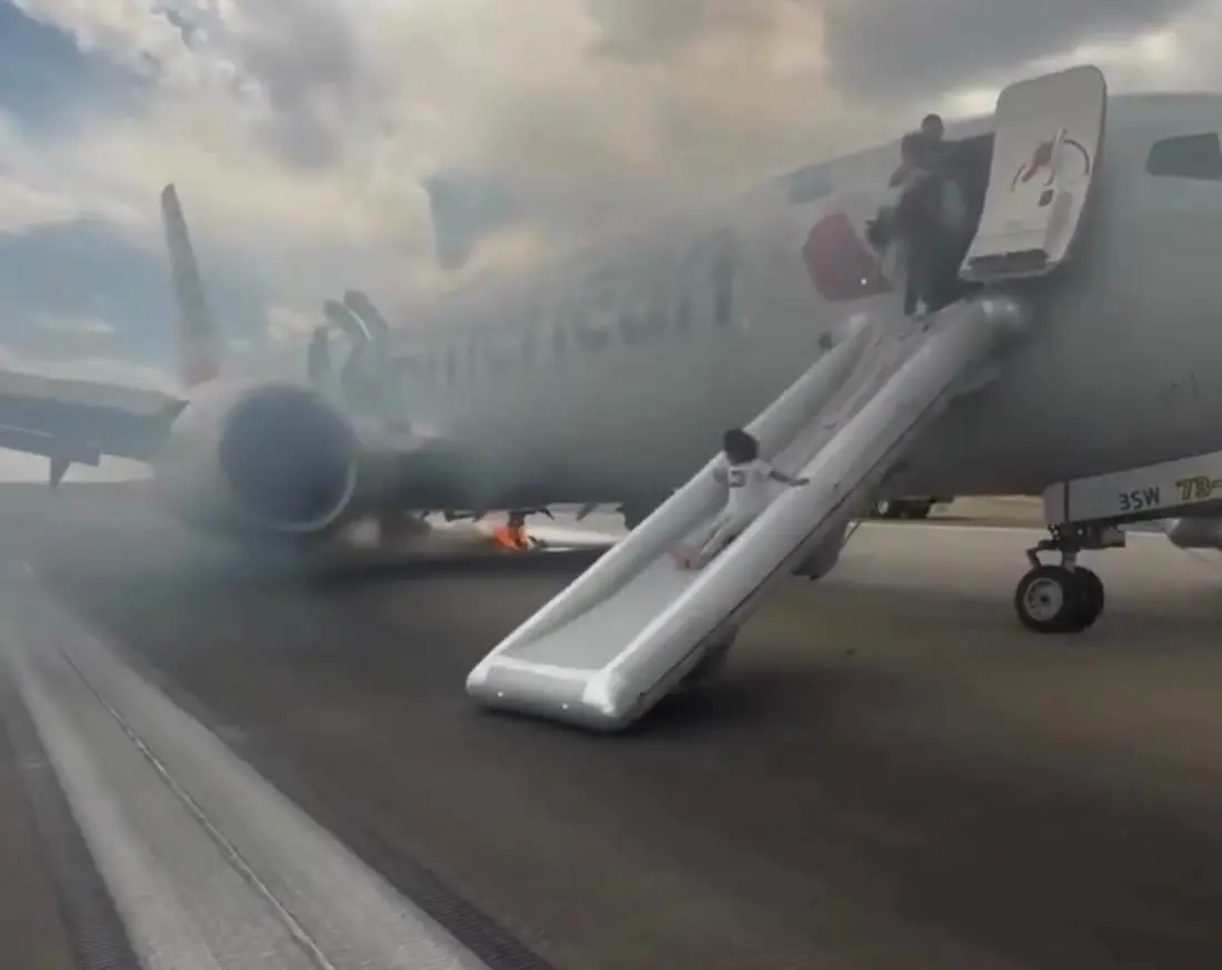 Imagem da notícia Passageiros são evacuados de avião nos EUA, após princípio de incêndio