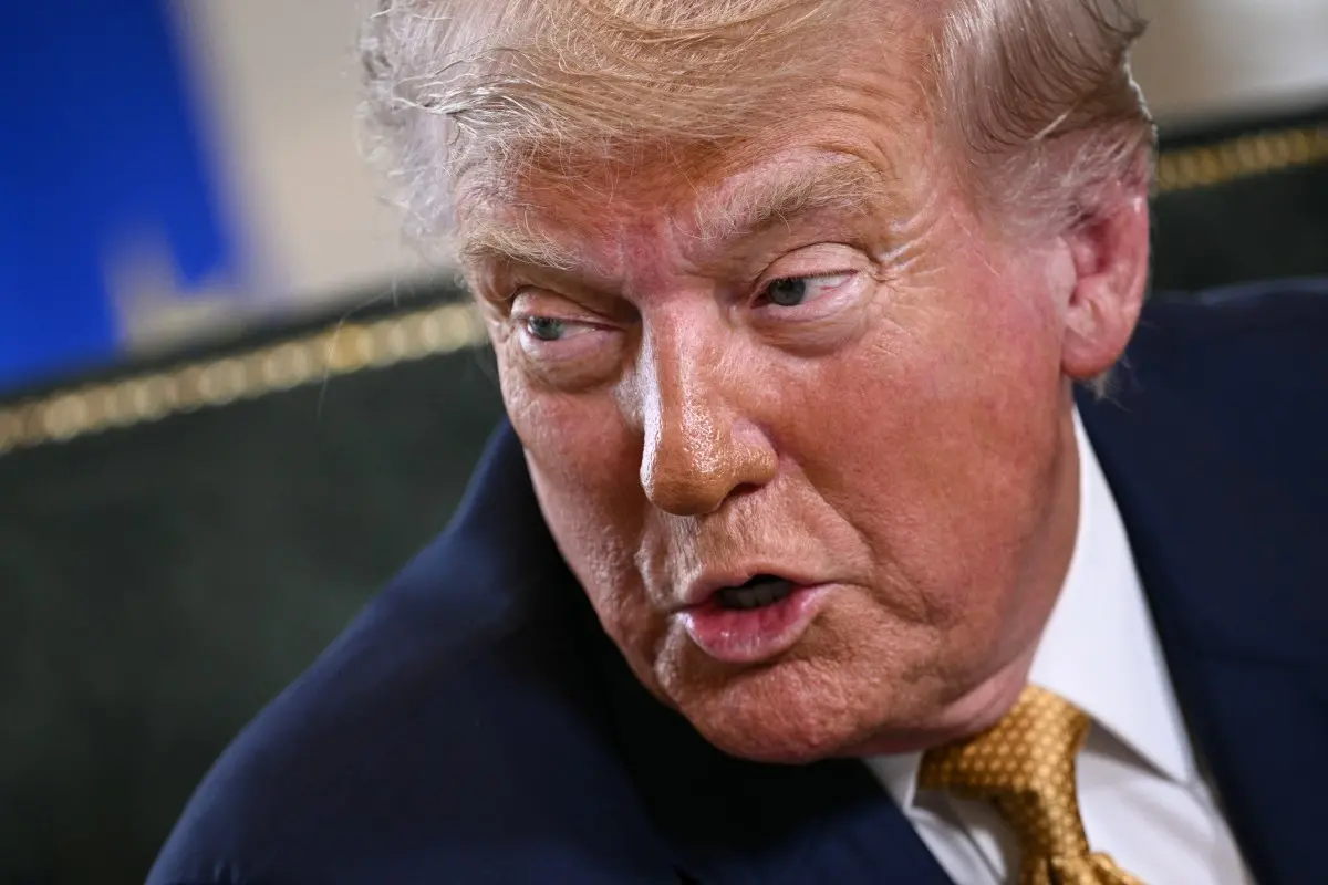 Imagem da notícia Trump descarta adiamento e confirma que tarifas passam a valer em 1º de agosto