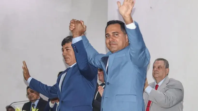 Imagem da notícia: Justiça Eleitoral mantém mandatos de prefeito e vice-prefeitos de Iguatu