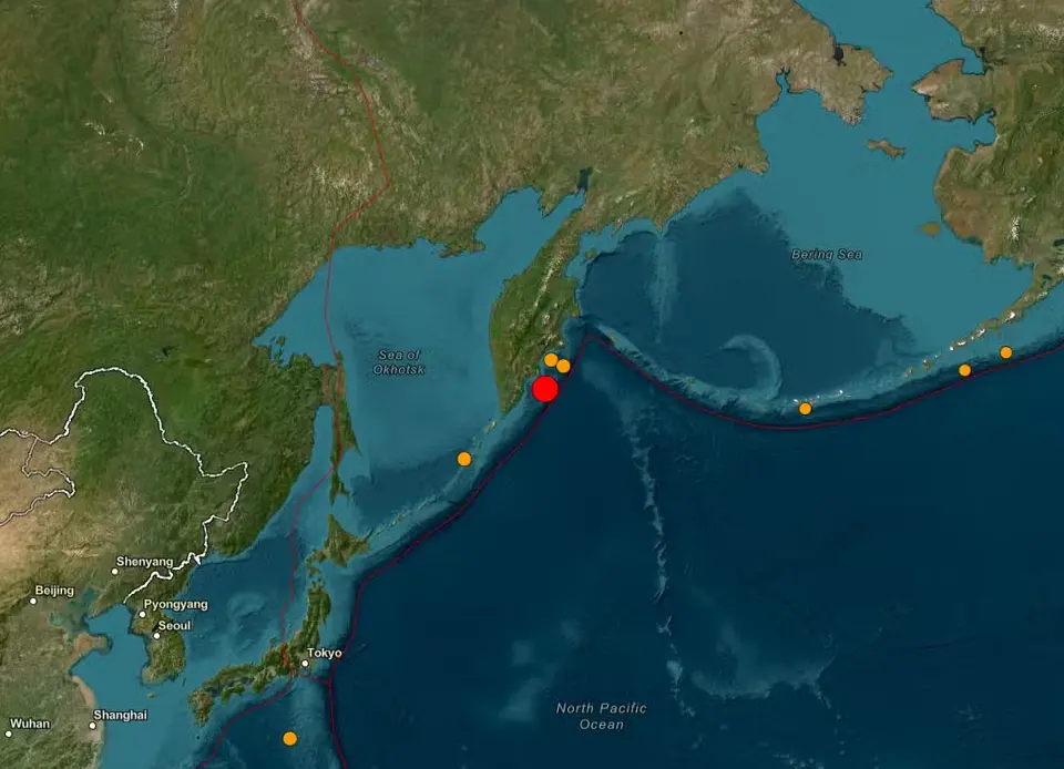 Imagem da notícia Rússia registra terremoto de magnitude 8,7 e alerta para risco de tsunami 
