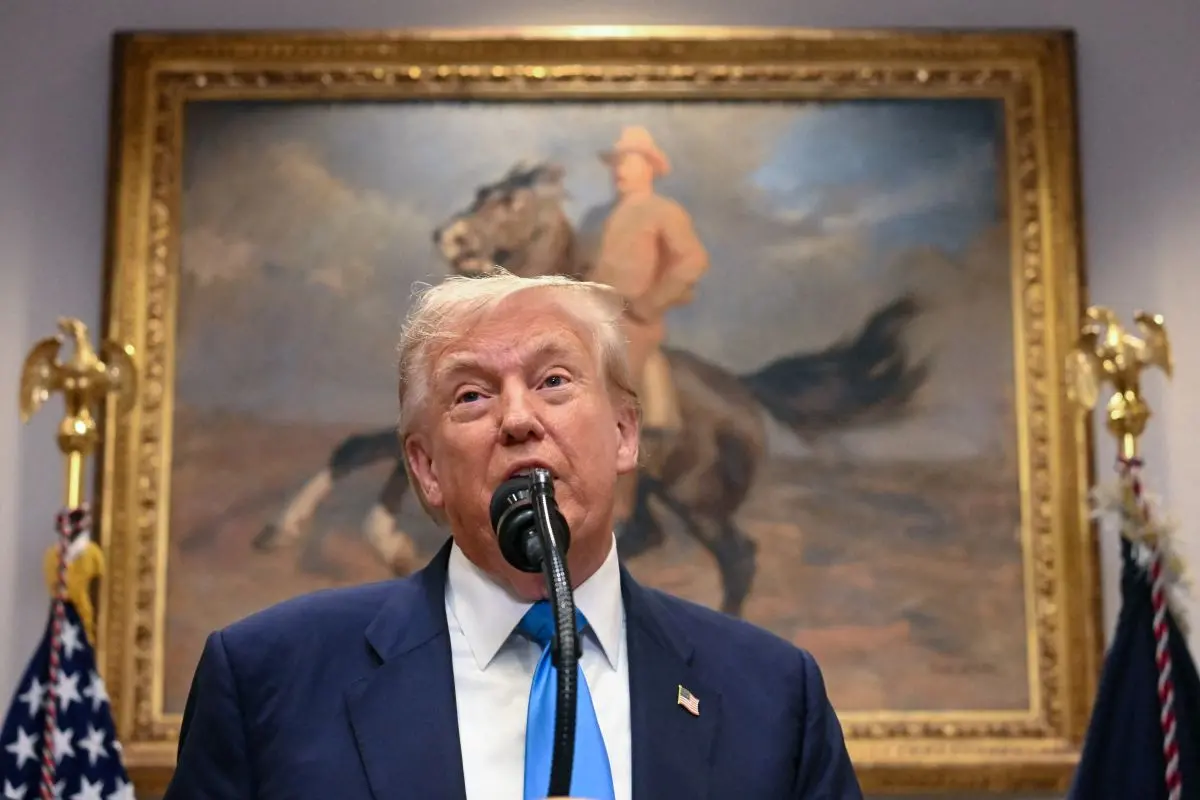 Imagem da notícia: Trump assina decreto que implementa tarifa de 50% em produtos do Brasil