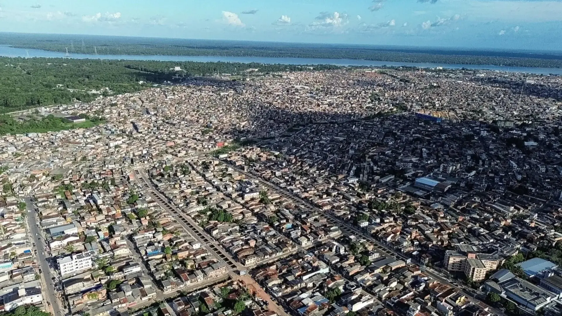 Imagem da notícia: 'Vai ser em Belém e não há nenhum plano B', diz presidente da COP30 em meio à crise hoteleira