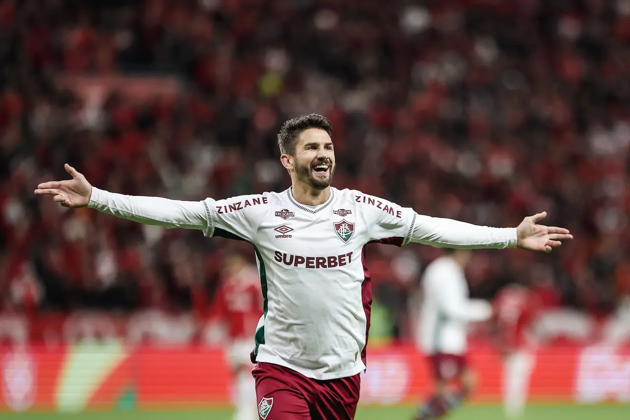 Imagem da notícia Fluminense x Lanús na Sul-Americana: onde assistir e horário