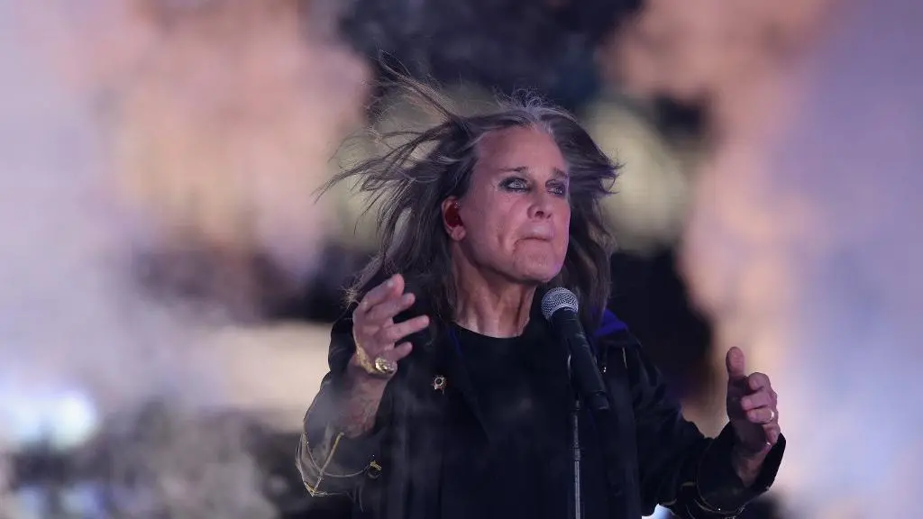 Imagem da notícia Atestado de óbito confirma causa da morte de Ozzy Osbourne; entenda