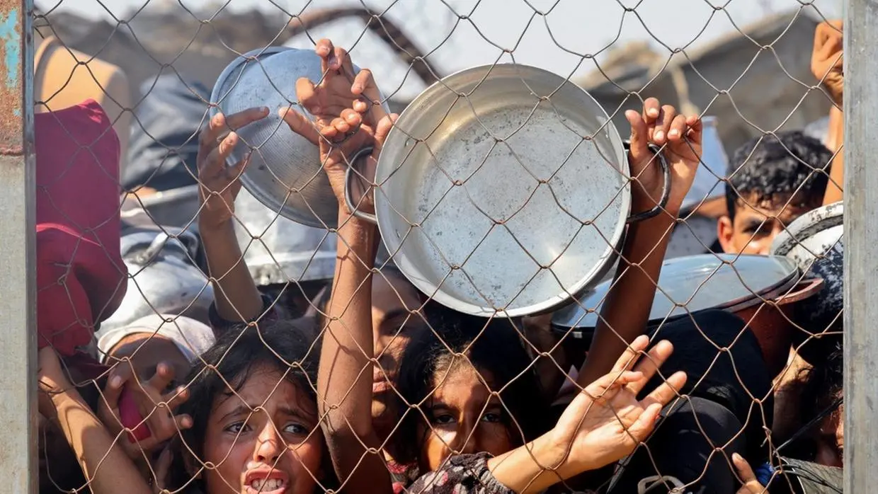 Imagem da notícia Mais de 100 crianças de Gaza aguardam transferência para tratamento médico no Reino Unido