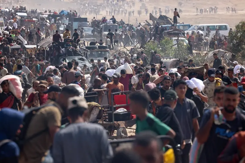 Imagem da notícia Caminhão de ajuda humanitária tomba e mata 20 pessoas em Gaza