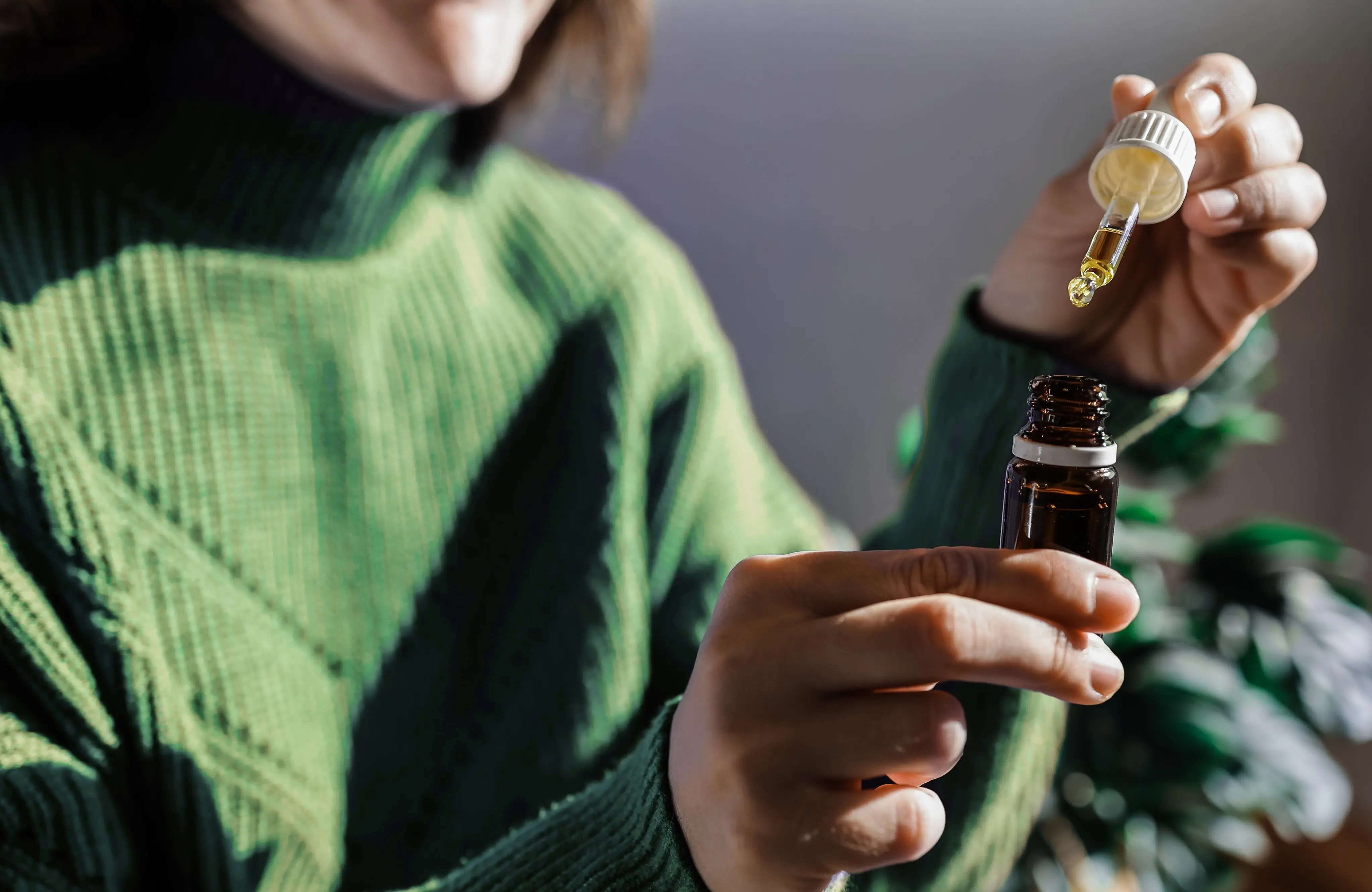 Imagem da notícia: Canabidiol tem efeitos positivos limitados no tratamento de TEA, revela pesquisa da Uece