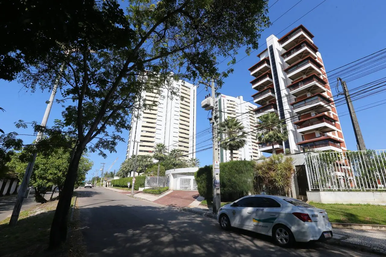 Imagem da notícia: O que faz do bairro Guararapes o 'mais rico' de Fortaleza?