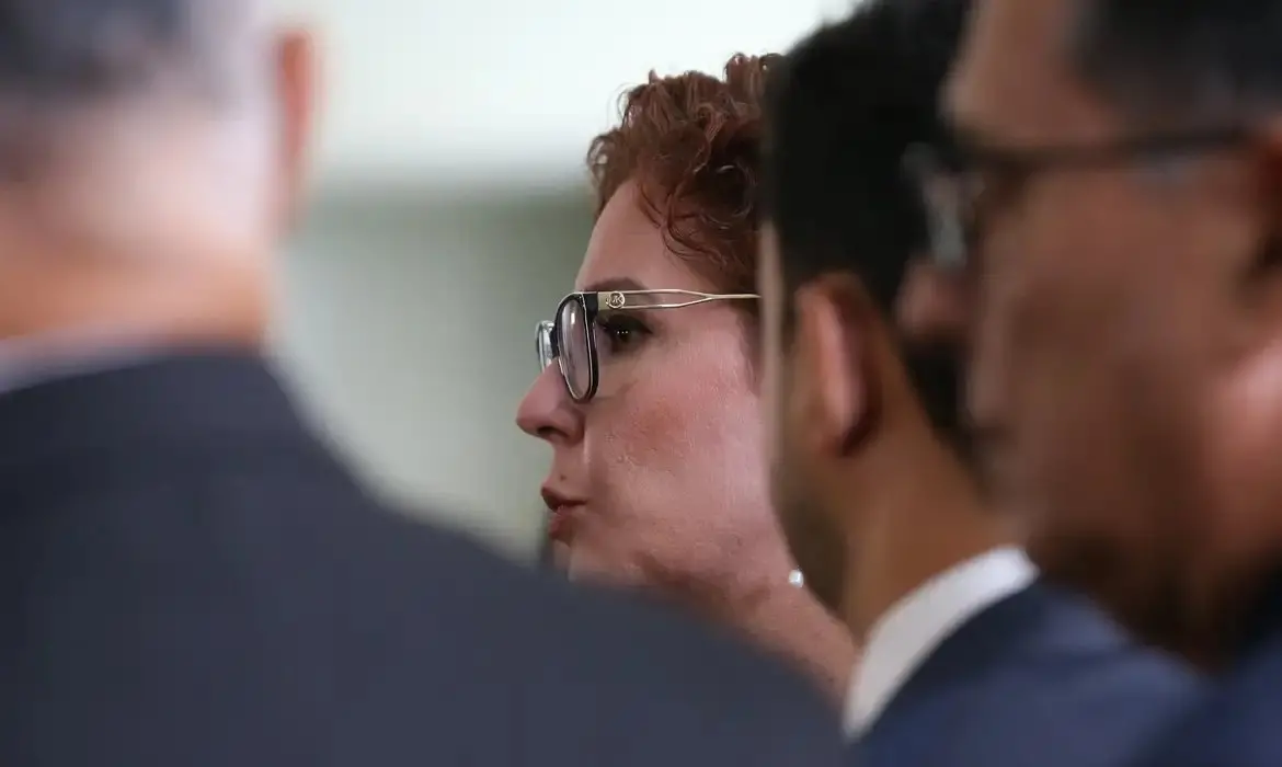 Imagem da notícia: Tribunal italiano define data para analisar extradição de Carla Zambelli