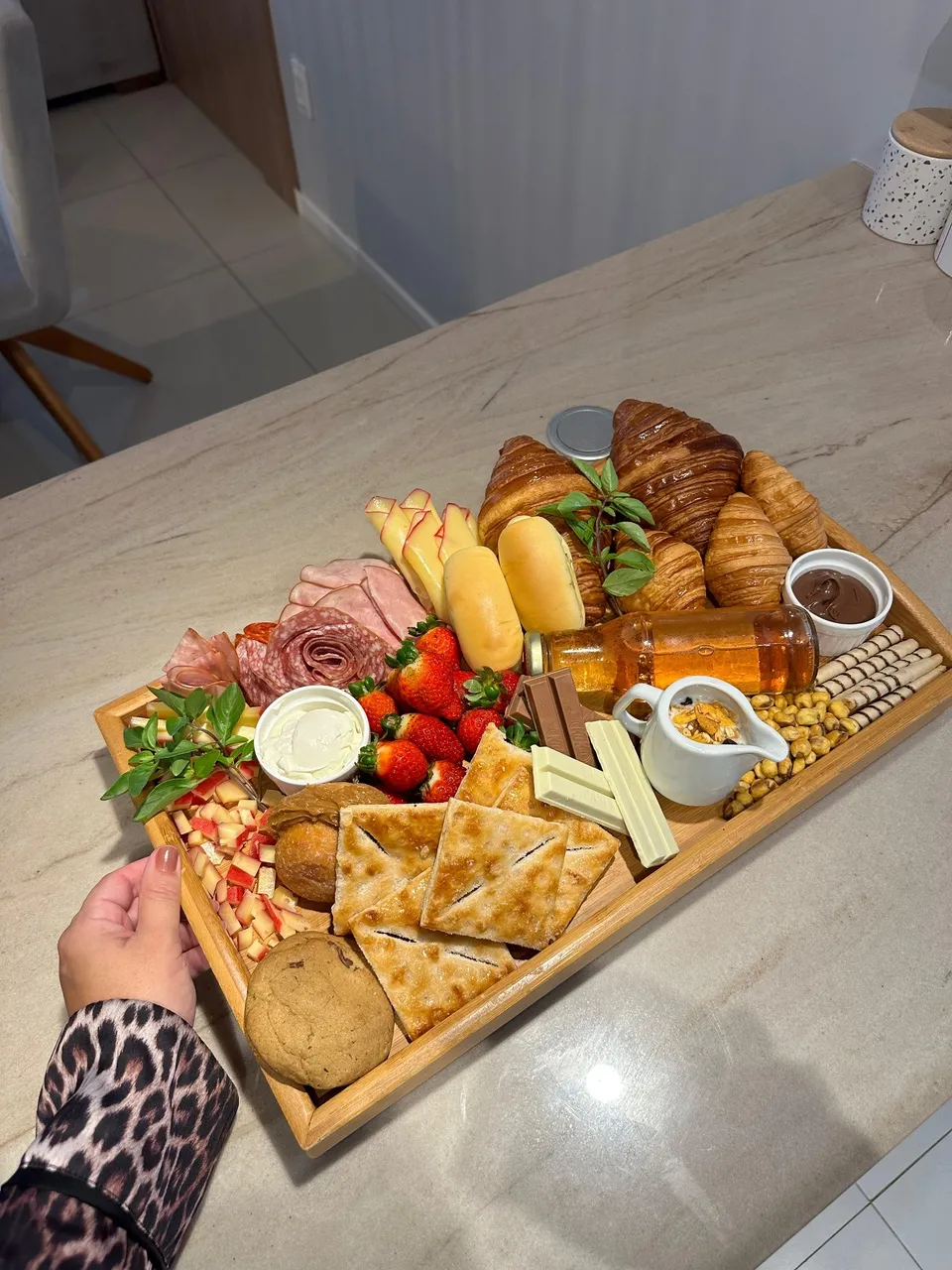 Grazing board são as comidas espalhadas em uma tábua
