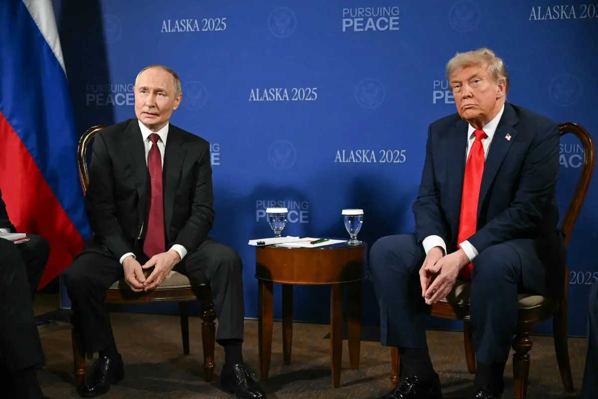 Imagem da notícia Reunião entre Trump e Putin termina sem acordo para cessar fogo na Ucrânia; negociações seguem