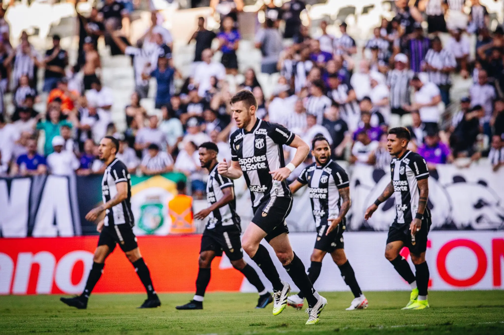 Imagem da notícia Ceará terá desfalques e retornos para duelo contra o São Paulo; veja