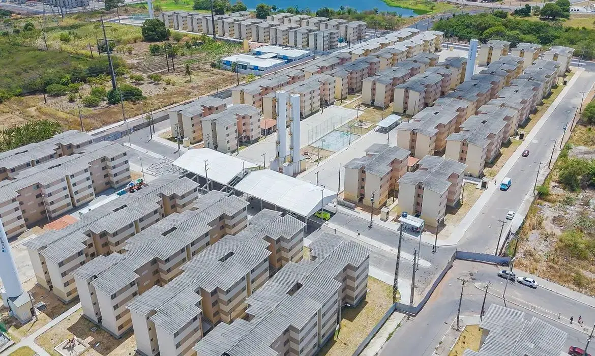 Imagem da notícia: 130 municípios do CE são contemplados para terem unidades do Minha Casa, Minha Vida; veja locais