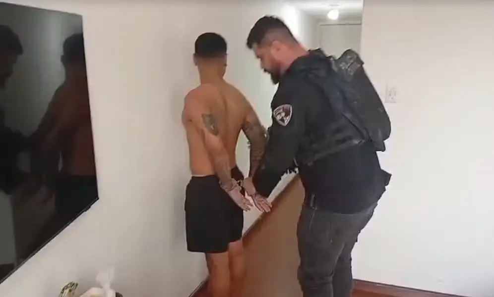 Imagem da notícia: Produtor musical de Oruam é preso em Nilópolis por violência doméstica