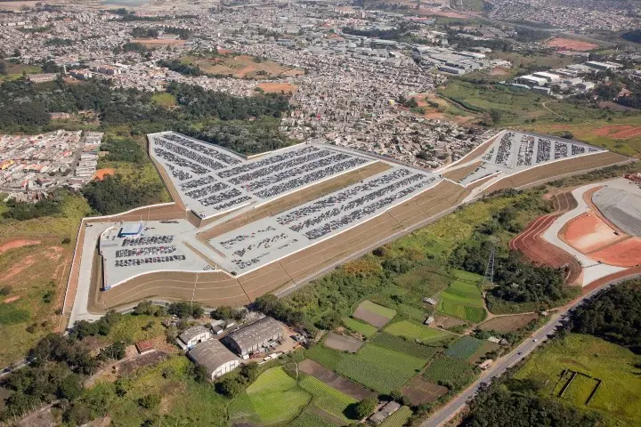 Imagem da notícia: Compra de carros em leilões salta mais de 30% no Ceará