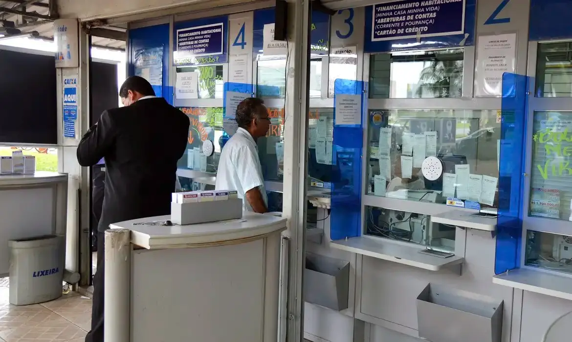 Imagem da notícia: Confira as loterias acumuladas desta terça-feira (19/08) e saiba os valores dos próximos sorteios