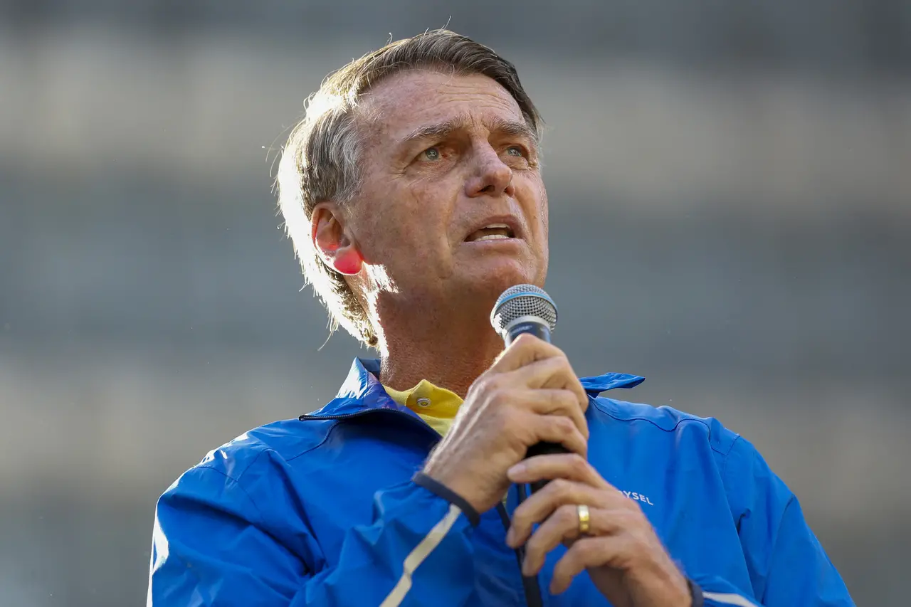 Imagem da notícia: PF diz que Bolsonaro teve acesso prévio à defesa de general que assumiu plano para matar Lula