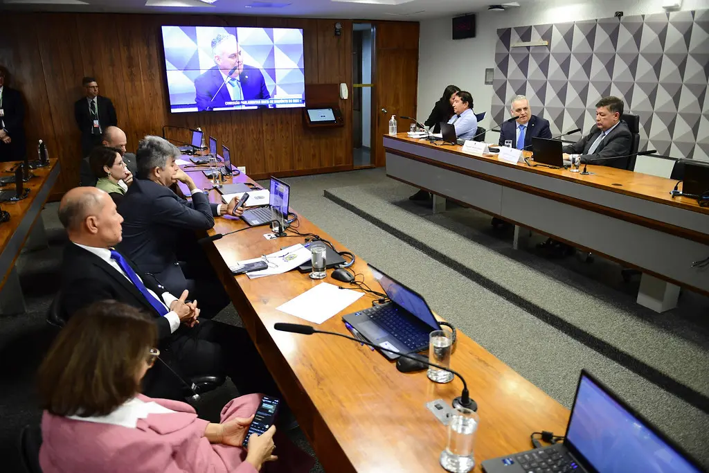 Imagem da notícia: O que você precisa saber sobre a CPMI do INSS e o papel dos parlamentares cearenses