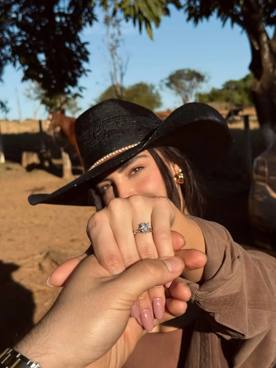 Imagem da notícia Murilo Huff e Gabriela Versiani anunciam noivado nas redes sociais