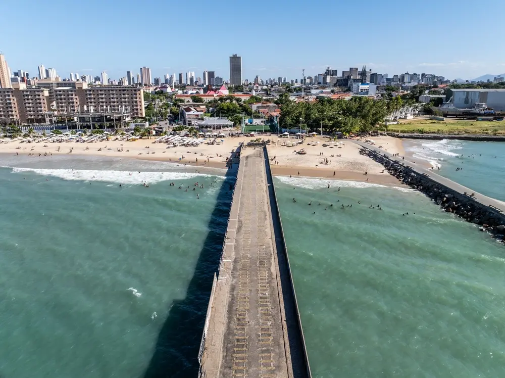 Imagem da notícia: Proteger ruínas, criar réplica ou interditar: o que pode ser feito com a Ponte Velha de Fortaleza