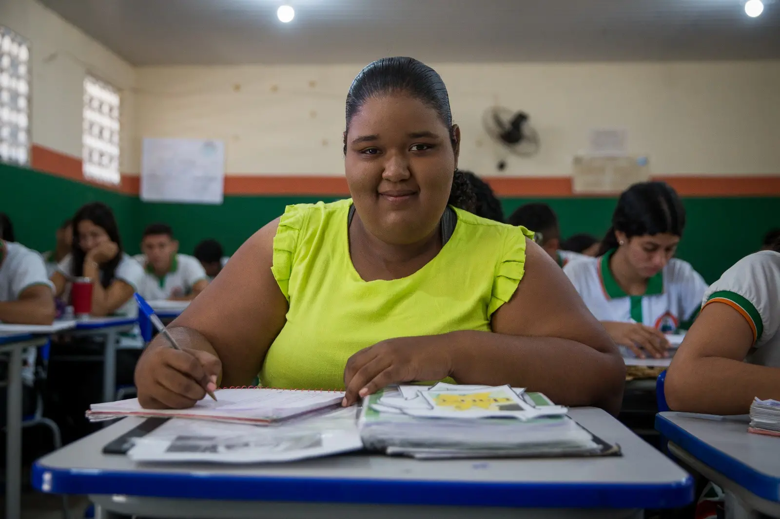 Imagem da notícia Filha de pedreiro e dona de casa da zona rural da menor cidade do CE é aprovada em Medicina na UFCA