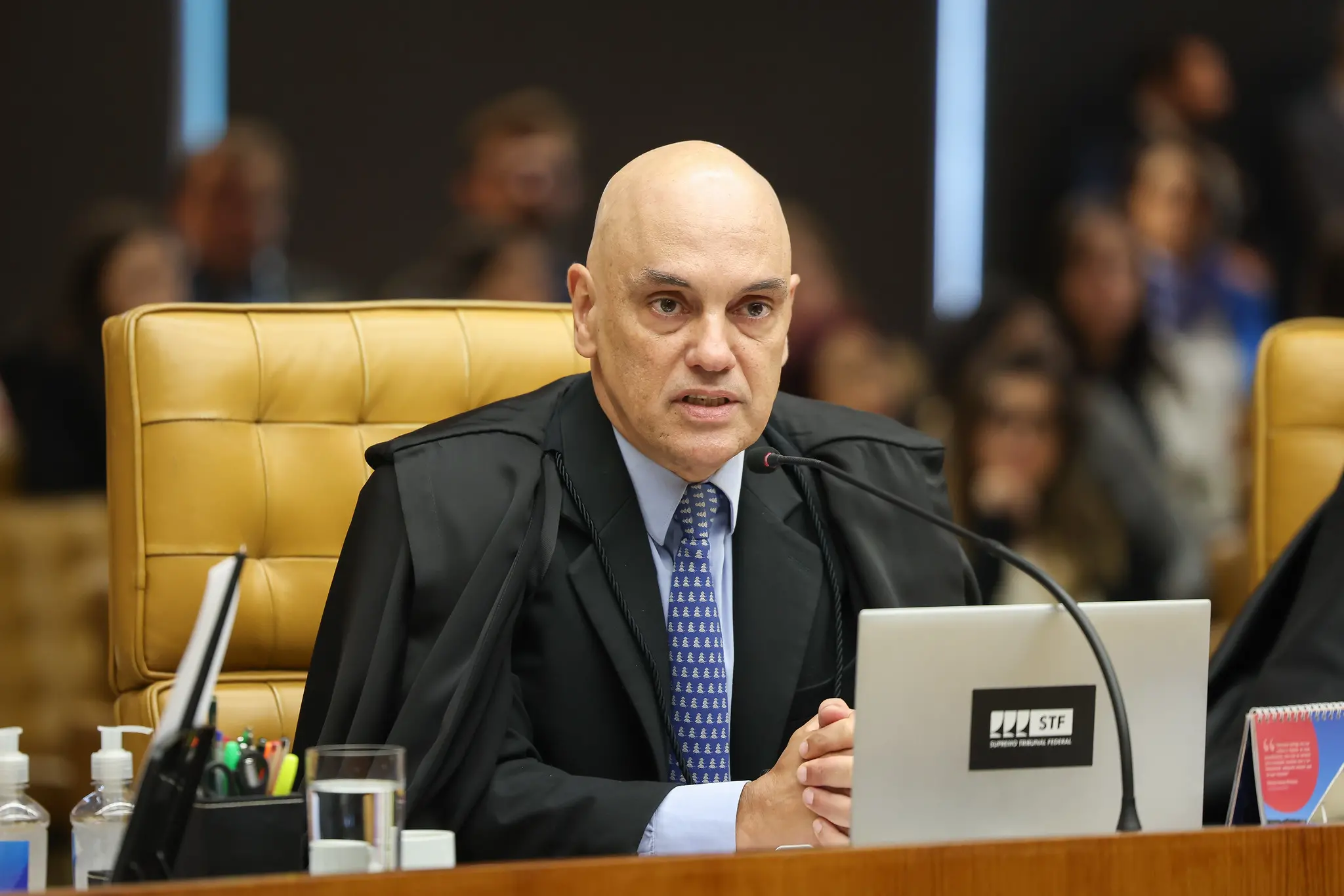 Imagem da notícia: Moraes amplia para cinco dias prazo para manifestação da PGR sobre prisão domiciliar de Bolsonaro