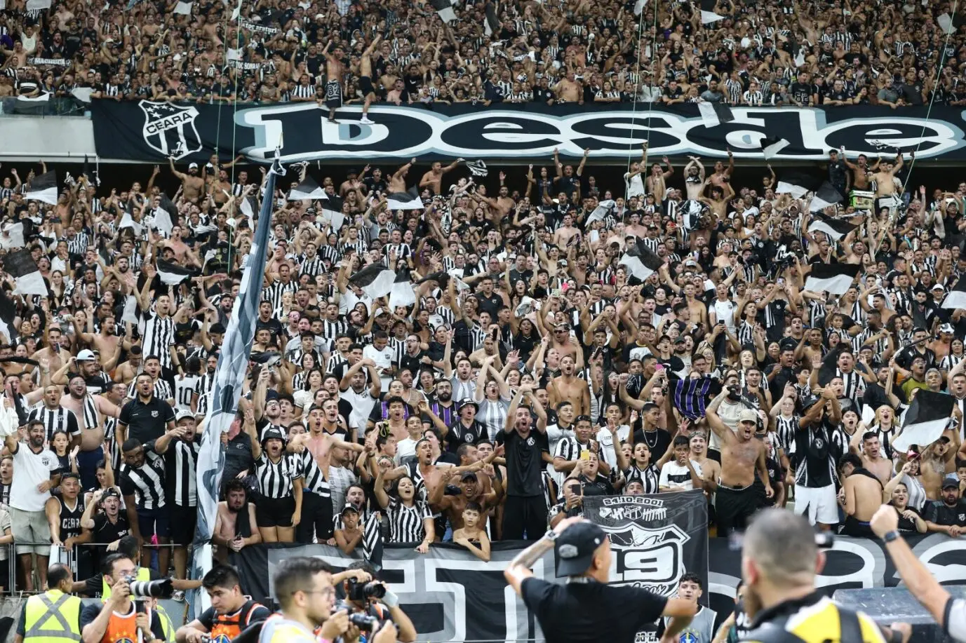 Imagem da notícia: Ceará divulga parcial de torcedores confirmados para duelo contra o Juventude; veja detalhes
