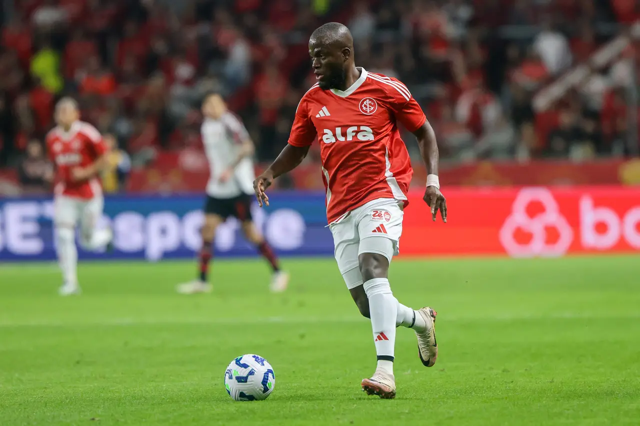 Imagem da notícia Internacional tem três retornos e uma dúvida contra o Fortaleza; Veja provável escalação