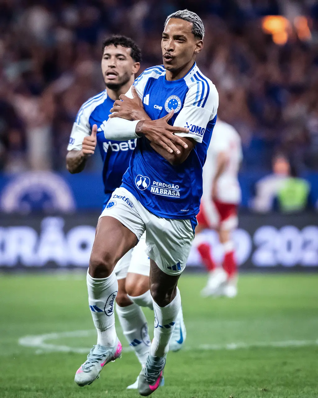 Imagem da notícia Cruzeiro x São Paulo pela Série A: veja horário, onde assistir e escalações