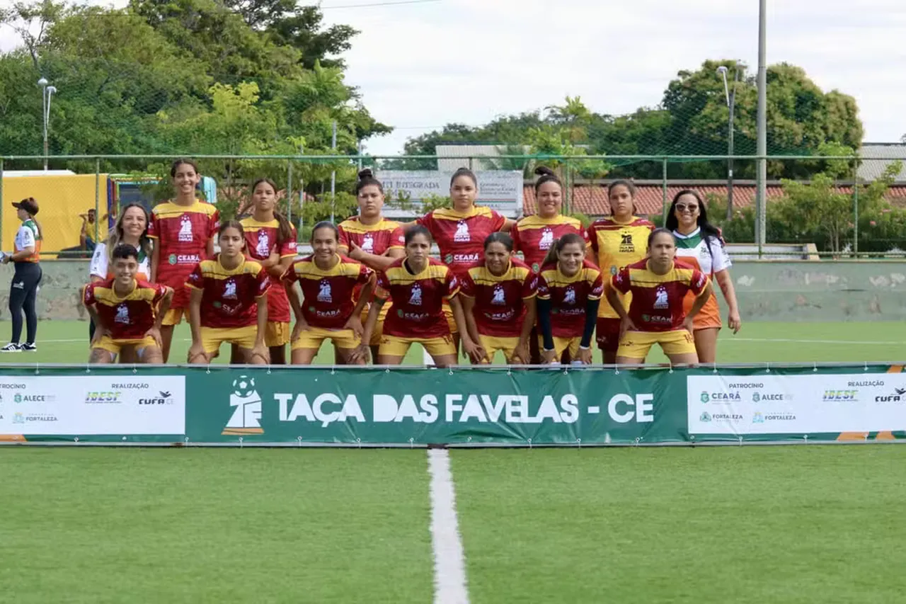 Equipe As Minas de Ouro, da Bela Vista, finalista da Taça das Favelas /CE