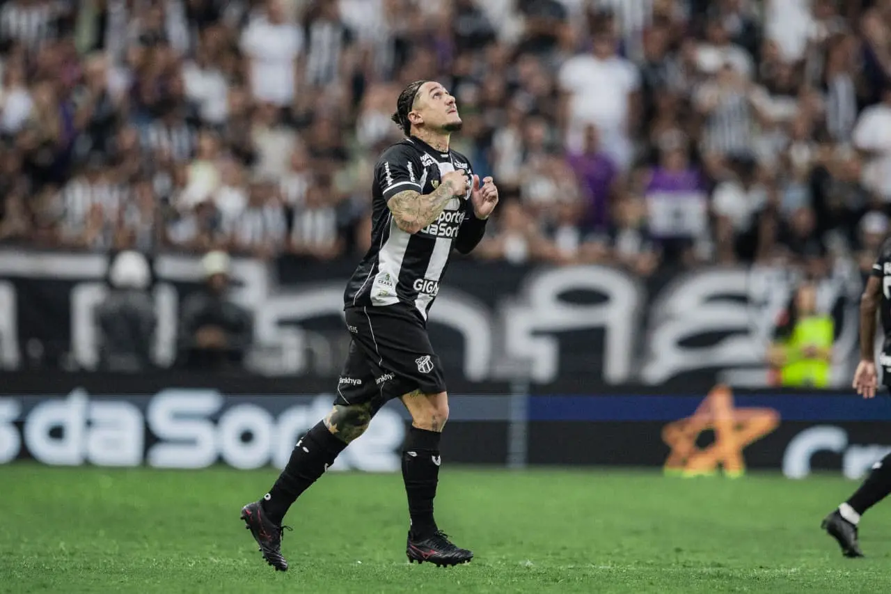 Imagem da notícia Derrota mostra problema antigo do Ceará e Vina muito distante do ideal